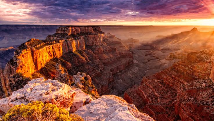 Grand Canyon South Rim canyon views at sunset